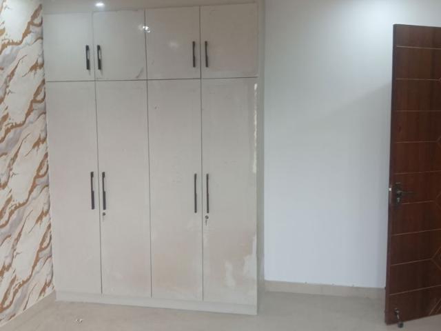 Rental | 4 BHK + Prayer Room,Servant Room 2700 Sq.Ft. Apartment in RPS Auria