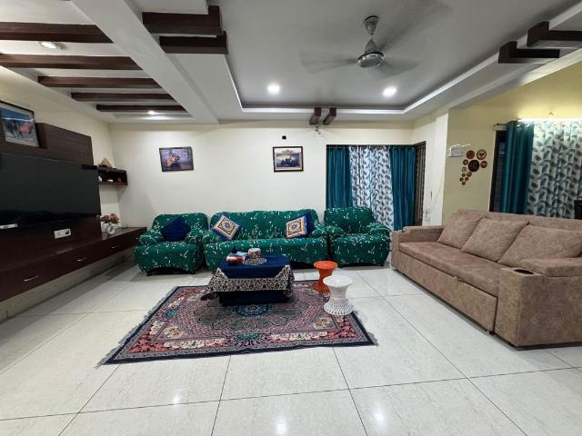 Rental | 4 BHK + Prayer Room,Store Room 3500 Sq.Ft. Villa in Blue Lagoon
