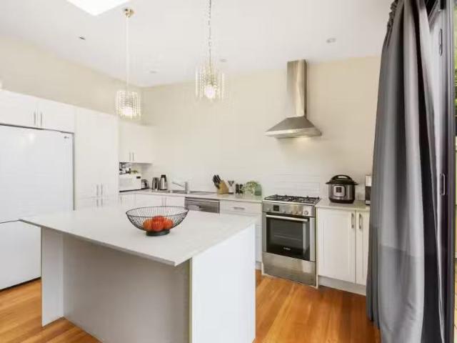 Nice 4 BR 48 Waterloo Street, Rozelle House for rent Listed b.