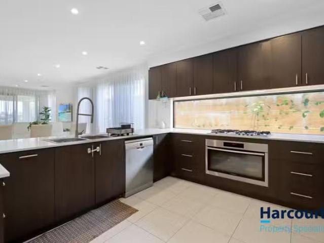 Cozy 4 BR 4 Cervara Avenue, STIRLING, WA 6021 House for Rent