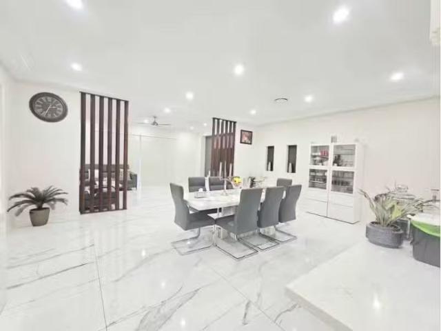 Charming 4 BR 4B Asgard Street, The Ponds Townhouse for rent.