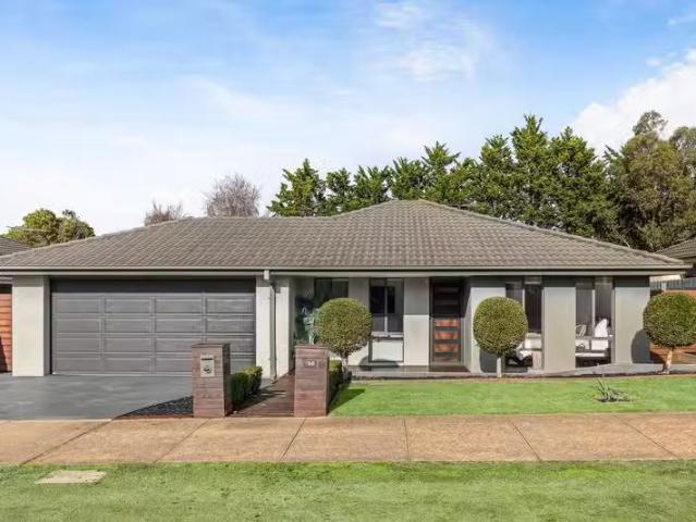 Rental! 4 BR 56 Kathleen Crescent, TYABB, VIC 3913 House for.