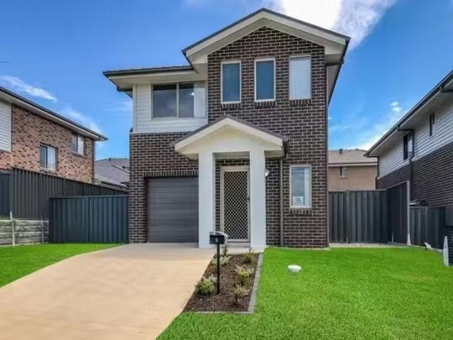Deal! 4 BR 5 Evergreen Parade, Woongarrah, NSW 2259