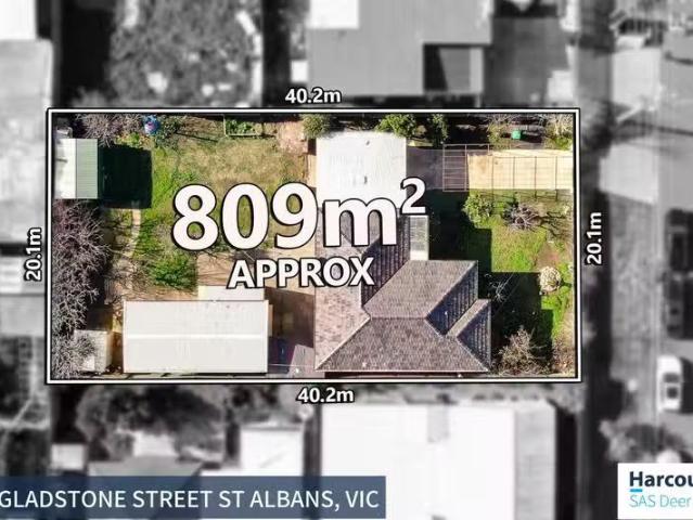 Unique 4 BR 62 Gladstone Street, ST ALBANS, VIC 3021 House f.
