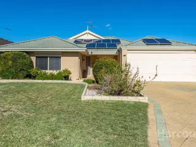 Charming 4 BR 6 Alondro Way, MEADOW SPRINGS, WA 6210 House f.