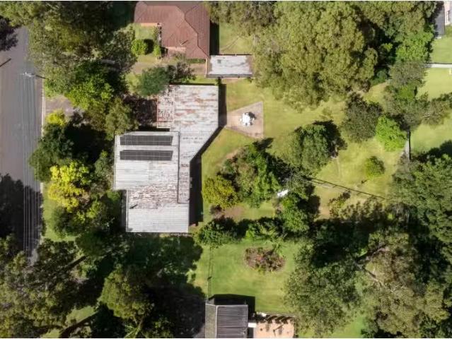 Unique 4 BR 7 Tannery Road, Cambewarra Village House for rent.