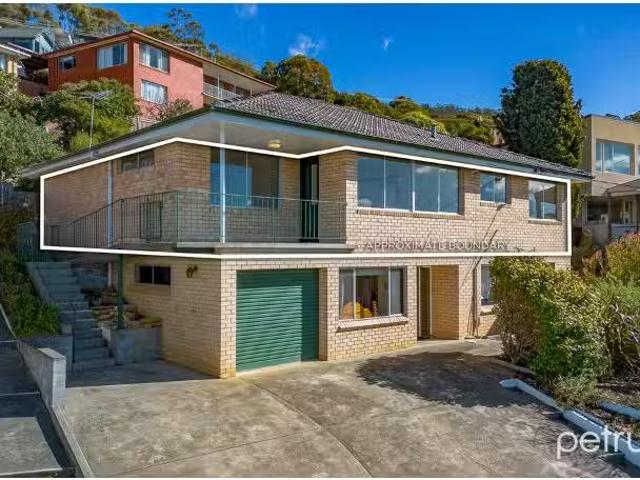 Unique 4 BR 8 Kirval Court, West Hobart House for rent Listed.