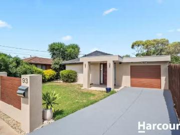 Charming 4 BR 93 Cambridge Crescent, WYNDHAM VALE, VIC 3024.