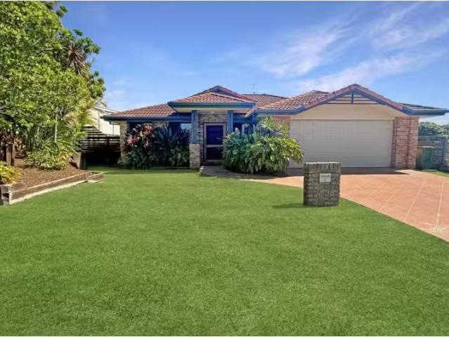Unique 4 BR 9 Abel Tasman Drive, Lake Cathie House for rent L.