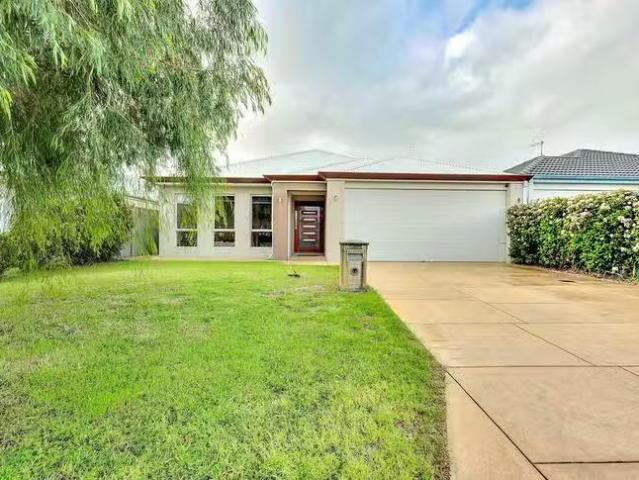 Rental! 4 BR 9 Sackler Link, Piara Waters, WA 6112