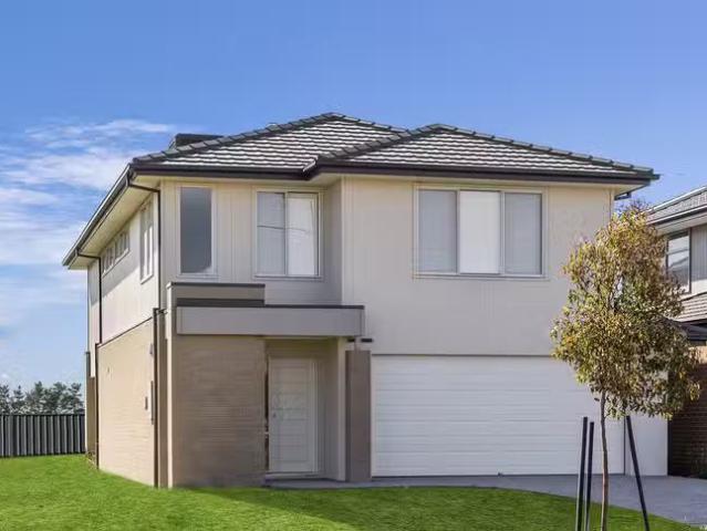 Rental! 4 BR 13 Altezze Drive, Truganina, VIC 3029