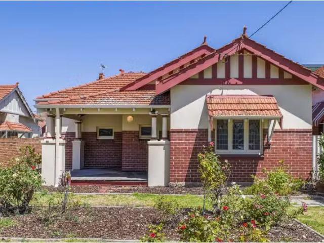 Cozy 4 BR 13 Baker Avenue, PERTH House for rent Listed by Sin.