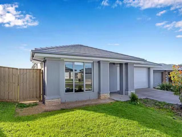 Charming 4 BR 13 Lancashire Drive, Werribee, VIC 3030