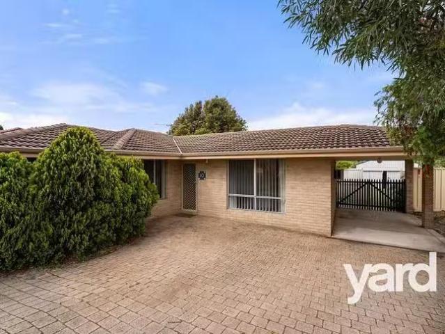 For Rent! 4 BR 10 Endgate Court, Parkwood, WA 6147