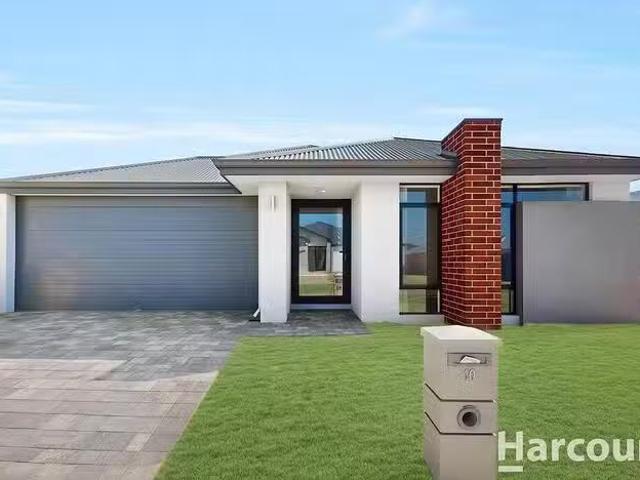 Deal! 4 BR 10 Hermosa Avenue, Eglinton, WA 6034