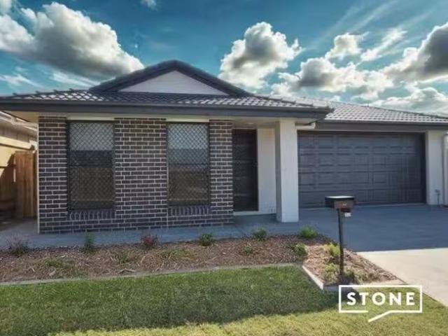 Charming 4 BR 10 Mount Crosby Street, Park Ridge, QLD 4125