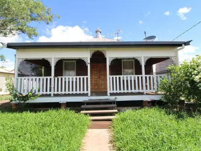 Unique 4 BR 10 Scarr Street, Cloncurry, QLD 4824
