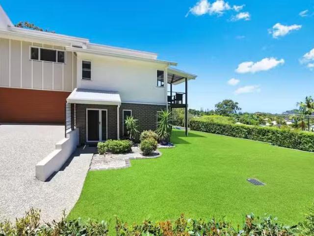 Just in! 4 BR 1/1 Harbour Heights Lane, KULUIN, QLD 4558 Hou.