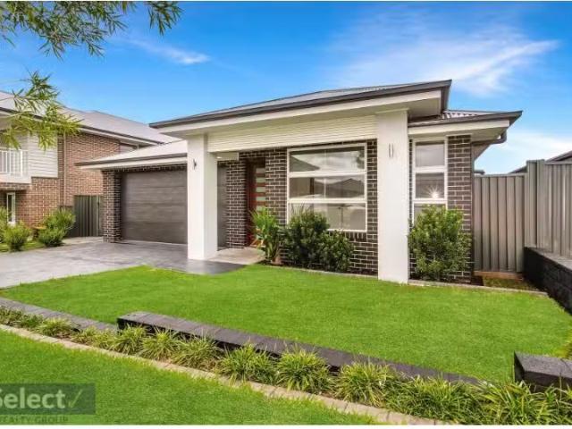 Just in! 4 BR 17 Stafford Street, Silverdale House for rent L.