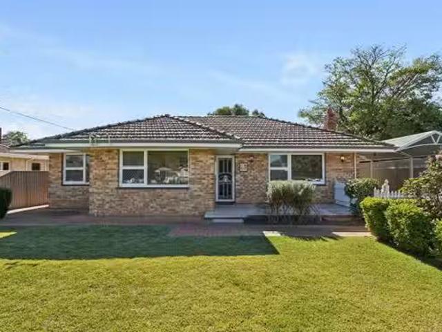 Rental! 4 BR 14 Holmesdale Road, WOODBRIDGE, WA 6056 House f.