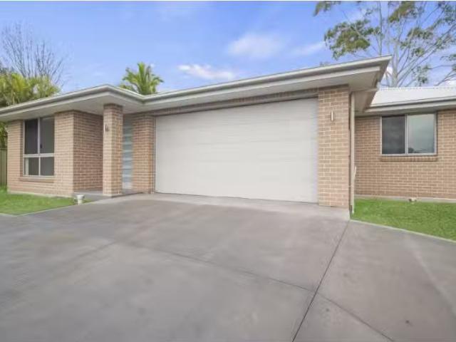Deal! 4 BR 14a Darlingup Road, Wyee House for rent Listed by.