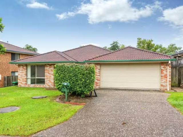 Cozy 4 BR 16 Stevenson Street, CALAMVALE, QLD 4116 House for.