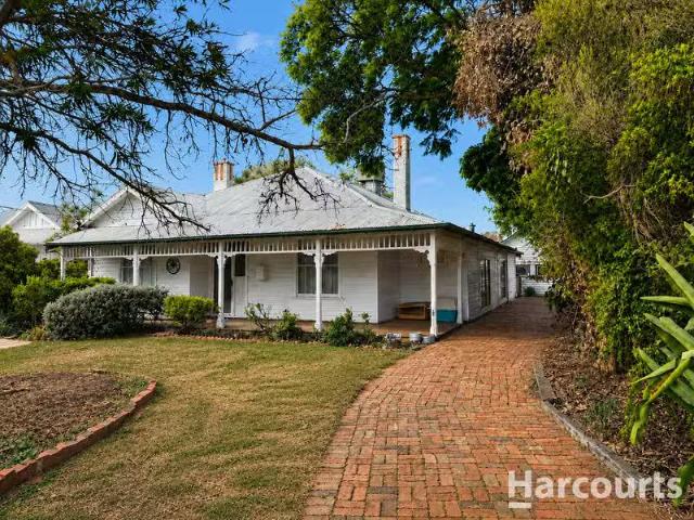 Rental! 4 BR 18 Dooen Road, HORSHAM, VIC 3400 House for Rent