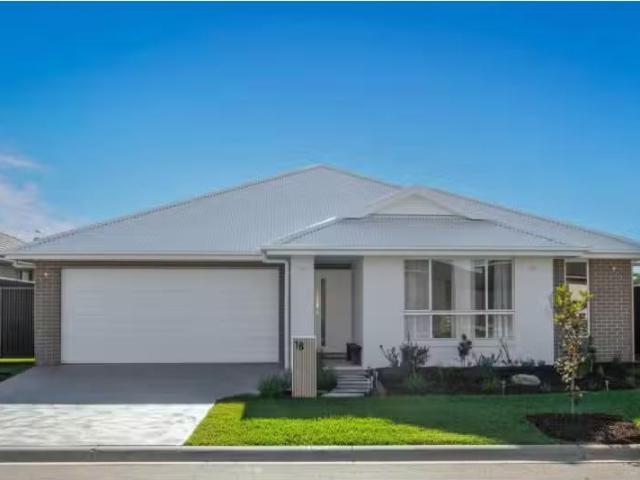Unique 4 BR 18 Ferris St, Cooranbong House for rent Listed by.