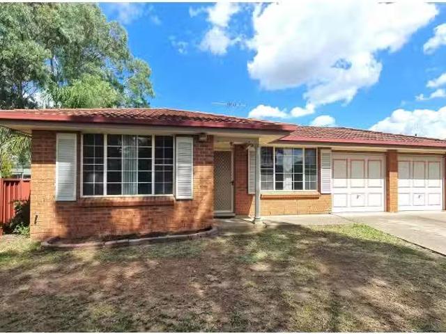 Charming 4 BR 18 Haven Street, PLUMPTON House for rent Listed.