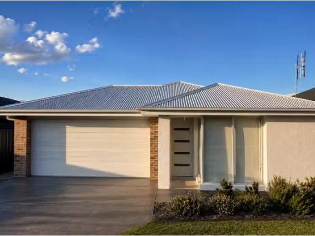 Just in! 4 BR 19 Hosking Street, Mudgee House for rent Listed.