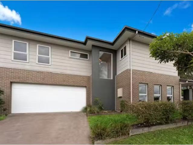 Cozy 4 BR 21 Balmoral Street, Balgownie House for rent Listed.