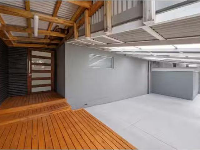 Charming 4 BR 222 Newcastle Street, EAST MAITLAND House for re.