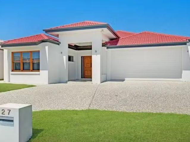 Cheap 4 BR 27 Kakadu Court, North Lakes, QLD 4509