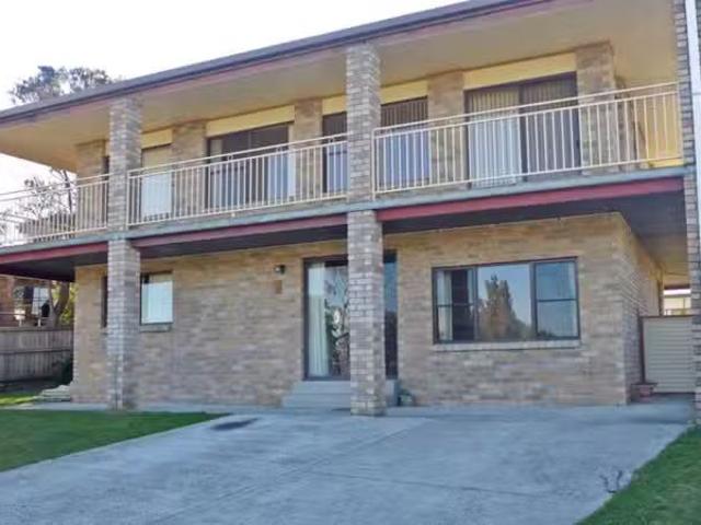 Just in! 4 BR 26 Dumbleton Street, HAWLEY BEACH, TAS 7307 Ho.