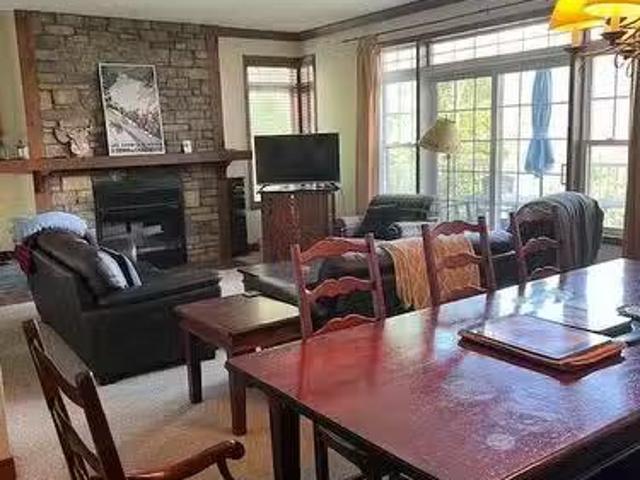For Rent! 4 BR 2 176 Rue Du Mont Plaisant, Mont Tremblant, QC.