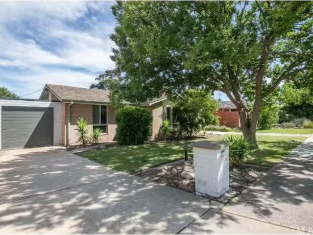 Charming 4 BR 33 Kinsella Street, Higgins House for rent List.