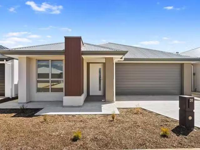 Charming 4 BR 31 Knight Court, Munno Para Downs, SA 5115