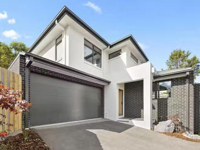 Cozy 4 BR 3/4 Doulton Avenue, Heathmont, VIC 3135
