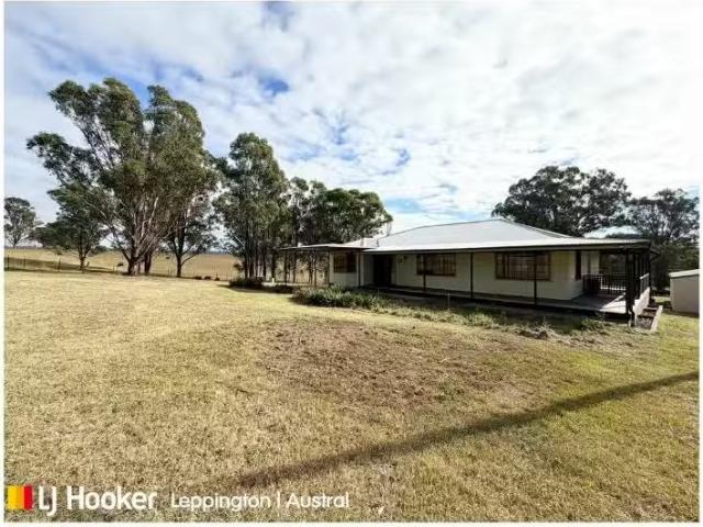 Rental! 4 BR 365 Greendale Road, GREENDALE House for rent Lis.