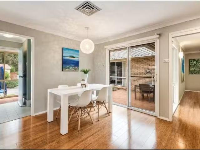Cheap 4 BR 38 Windsor Road, Wamberal House for rent Listed by.