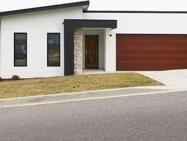 Nice 4 BR 39 Tamar Rise, Riverside, TAS 7250