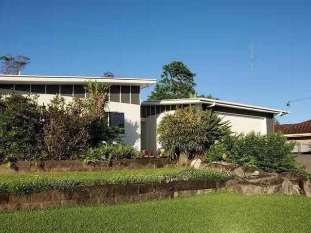 Cozy 4 Bramble Place, Tewantin, QLD 4565