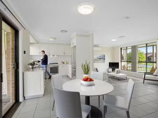 For Rent! 4 Brittania Place, Bligh Park, NSW 2756
