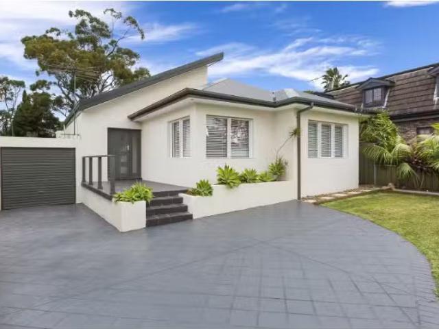 Just in! 4 Harris Street, BURRANEER House for rent Listed by.