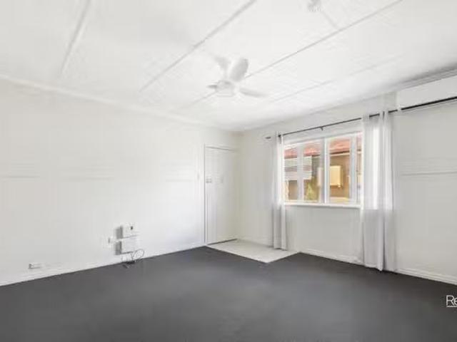 Charming 4 Murray Street, North Toowoomba, QLD 4350