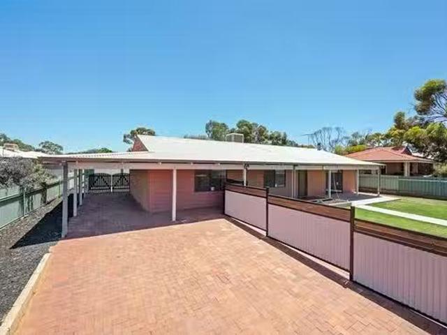 Cheap 4 Nankiville Road, Hannans, WA 6430