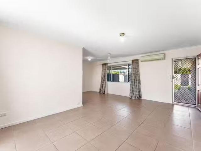Cozy 4 Pandeen Road, Rochedale South, QLD 4123