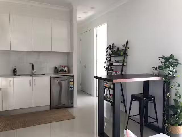 Deal! 506/19 Isedale Street, Wooloowin QLD 4030