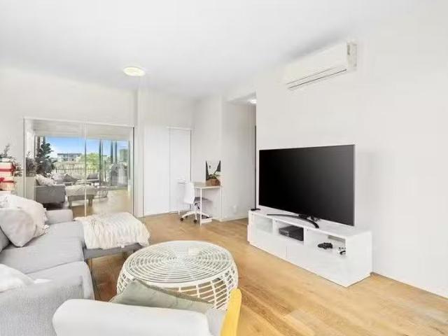Cheap 502/28 Cartwright Street, Windsor, QLD 4030