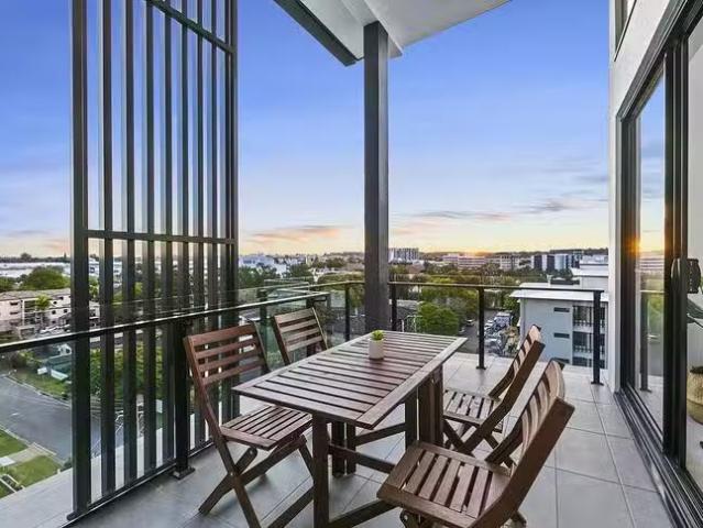 Charming 502/39 Khandalla Street, Upper Mount Gravatt, QLD 4122